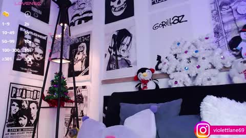 Snapshot of violettlane chatting on December 22, 12:07 am Violeta online show from December 22, 12:07 am