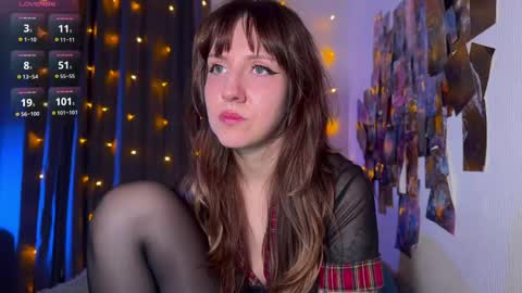 Snapshot of violettmo0n chatting on June 5, 12:28 am Next stream 1522026 400 GMT 3 online show from June 5, 12:28 am