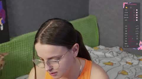 Violet online show from February 24, 5:22 pm