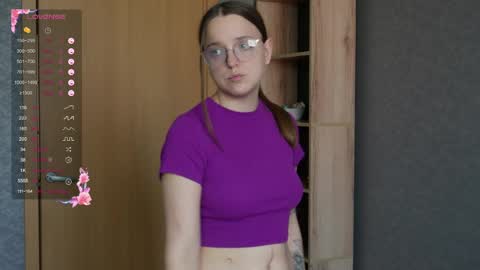 Snapshot of violetwin chatting on May 19, 11:38 am Violet online show from May 19, 11:38 am