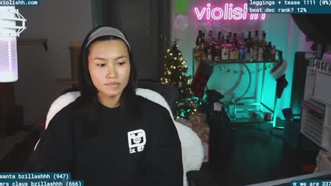 Snapshot of violishh chatting on December 18, 11:08 pm follow me on twitter violishh and ig violishh online show from December 18, 11:08 pm