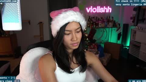 Snapshot of violishh chatting on December 23, 11:17 pm follow me on twitter violishh and ig violishh online show from December 23, 11:17 pm