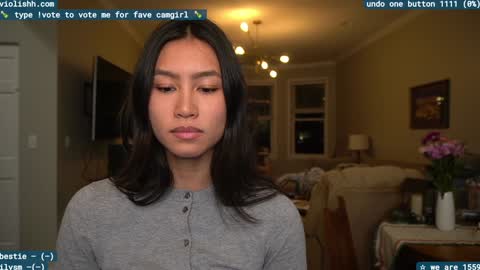 Snapshot of violishh chatting on January 4, 12:59 am follow me on twitter violishh and ig violishh online show from January 4, 12:59 am