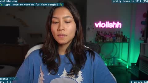 Snapshot of violishh chatting on January 19, 3:18 am follow me on twitter violishh and ig violishh online show from January 19, 3:18 am