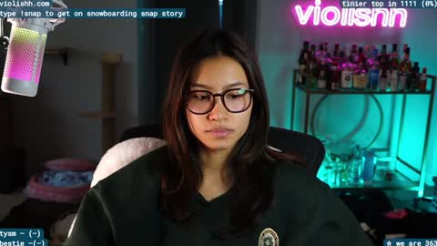 Snapshot of violishh chatting on February 3, 8:46 pm follow me on twitter violishh and ig violishh online show from February 3, 8:46 pm