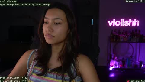 Snapshot of violishh chatting on March 1, 11:47 pm follow me on twitter violishh and ig violishh online show from March 1, 11:47 pm