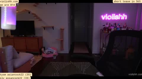 Snapshot of violishh chatting on September 16, 1:28 am follow me on twitter violishh and ig violishh online show from September 16, 1:28 am