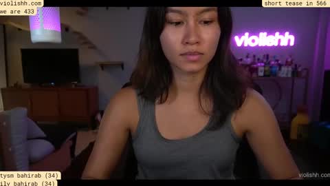 Snapshot of violishh chatting on September 18, 1:18 am follow me on twitter violishh and ig violishh online show from September 18, 1:18 am