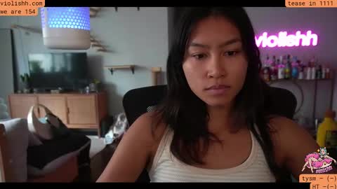 Snapshot of violishh chatting on October 28, 6:21 pm follow me on twitter violishh and ig violishh online show from October 28, 6:21 pm