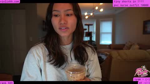 follow me on twitter violishh and ig violishh  online show from February 19, 7:54 pm