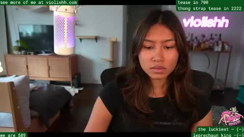 follow me on twitter violishh and ig violishh  online show from March 18, 7:28 pm