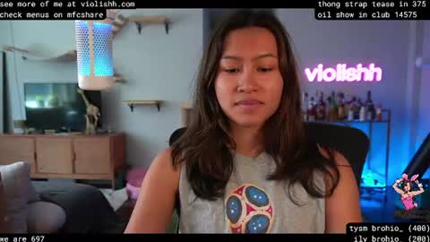 follow me on twitter violishh and ig violishh  online show from June 23, 5:44 pm