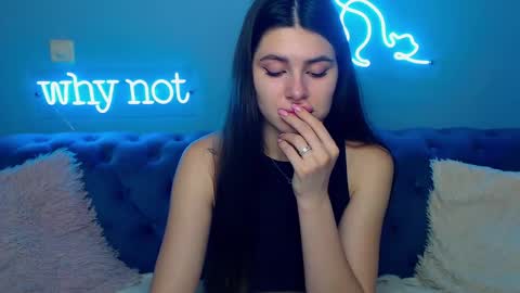 viollinalv online show from November 29, 7:00 am