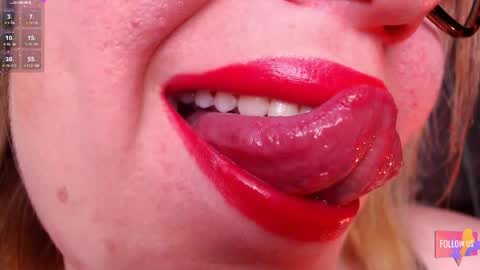 Snapshot of vip_sweetness chatting on May 18, 5:46 am vip sweetness online show from May 18, 5:46 am