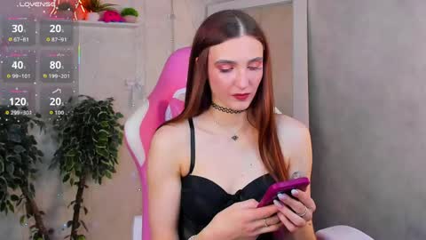 Snapshot of virdjinia_green chatting on May 13, 9:39 am Virdjinia online show from May 13, 9:39 am