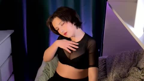 Vireia online show from March 12, 6:36 pm