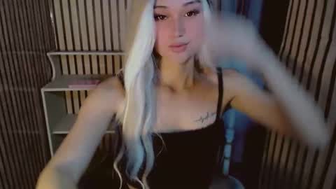 Pearl online show from March 13, 2:29 am