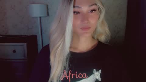 Pearl online show from April 15, 9:38 am