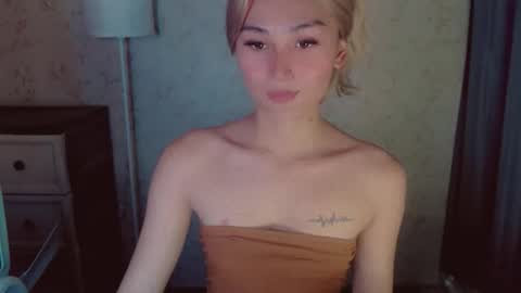 Snapshot of virgenpearl chatting on April 28, 7:02 am Pearl online show from April 28, 7:02 am