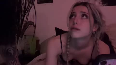 virtual_brat online show from February 25, 1:28 pm