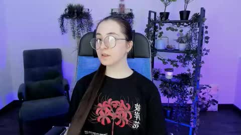 your love online show from March 25, 4:35 pm