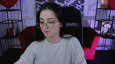 your love online show from April 15, 7:58 pm