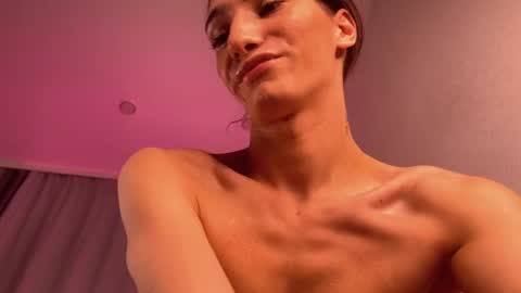 Snapshot of vitahoinss chatting on July 4, 9:43 pm vitahoinss online show from July 4, 9:43 pm