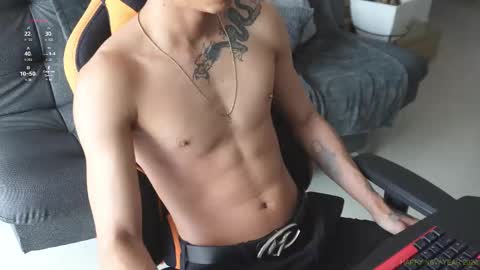 Snapshot of vito_benz chatting on January 19, 4:11 pm VITO BENZ online show from January 19, 4:11 pm