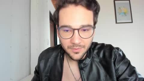 Vito Ferrer online show from February 9, 12:31 pm