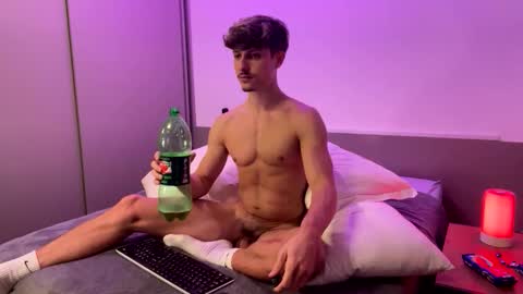 vitoraugustoxxx online show from October 22, 10:53 pm