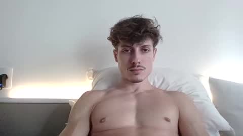 vitoraugustoxxx online show from October 26, 7:09 pm