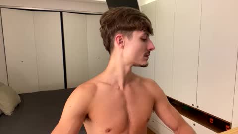vitoraugustoxxx online show from May 26, 7:54 pm