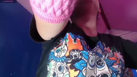 Snapshot of vitoria23_ chatting on April 25, 1:36 pm victoria 3 online show from April 25, 1:36 pm