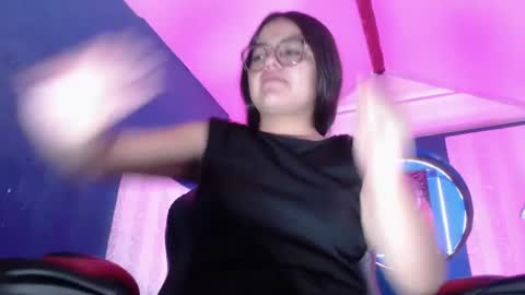 Snapshot of vitoria23_ chatting on June 15, 1:24 pm victoria 3 online show from June 15, 1:24 pm