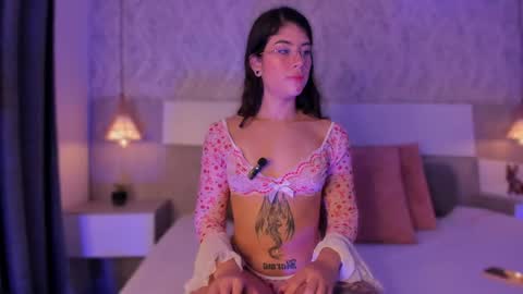 Vttoria online show from March 25, 2:34 pm