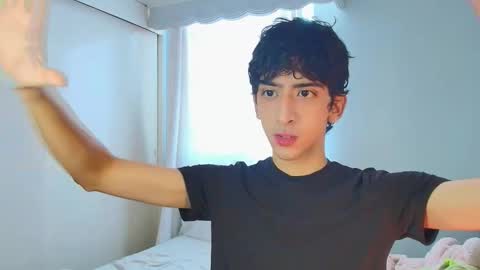 Snapshot of vittorio_cerati chatting on February 1, 1:53 pm new acount online show from February 1, 1:53 pm