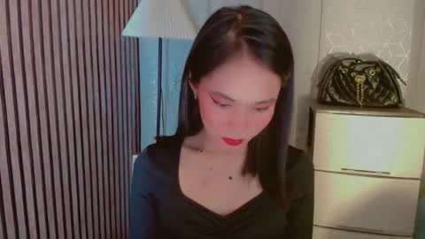 Snapshot of vivahotbabessandra chatting on May 5, 6:05 pm SANDRA GOING YOU online show from May 5, 6:05 pm