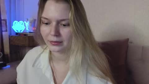 vivian_alison online show from March 20, 6:57 pm