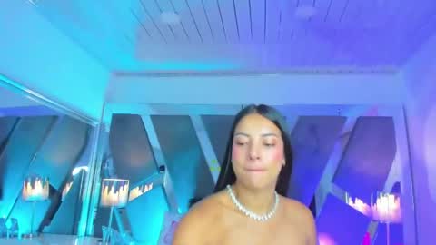 Vivian Monroe online show from April 8, 10:59 am