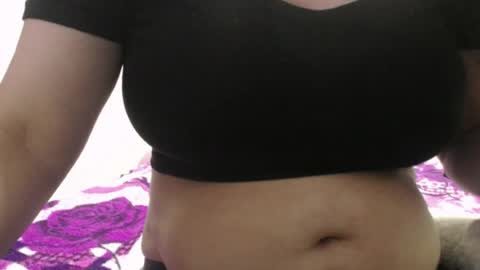 Snapshot of vivian_walt_ chatting on July 23, 10:13 am melissa online show from July 23, 10:13 am