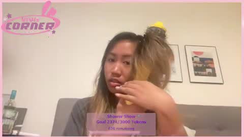 viviandela97 online show from June 21, 4:26 am