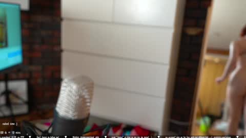 Snapshot of vivid_whit chatting on March 20, 8:35 pm Whitney online show from March 20, 8:35 pm