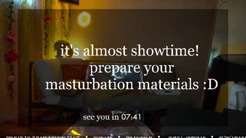Snapshot of vivid_whit chatting on July 8, 6:12 pm Whitney online show from July 8, 6:12 pm