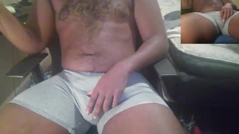 Snapshot of vividerblock45 chatting on December 18, 2:49 pm youngbbc538 online show from December 18, 2:49 pm