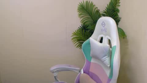 Vivien online show from February 18, 9:53 pm