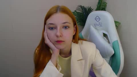 Vivien online show from October 13, 6:08 pm