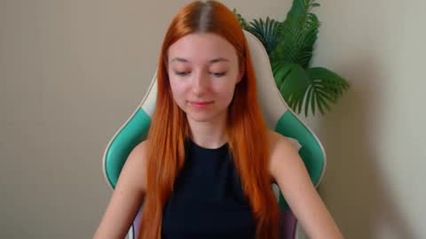 Vivien online show from April 2, 6:38 pm