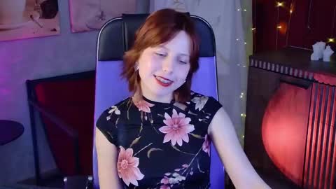 Snapshot of viviennehebert chatting on May 16, 10:36 am Vivienne online show from May 16, 10:36 am