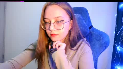 vivivivikkie online show from February 10, 10:58 pm