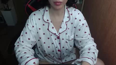 Eva online show from February 6, 11:41 pm